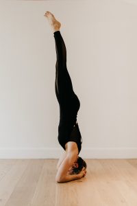 MFY_sirsasana